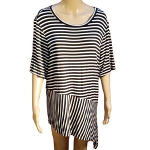 Lane Bryant Black & white asymmetrical tunic 18/20